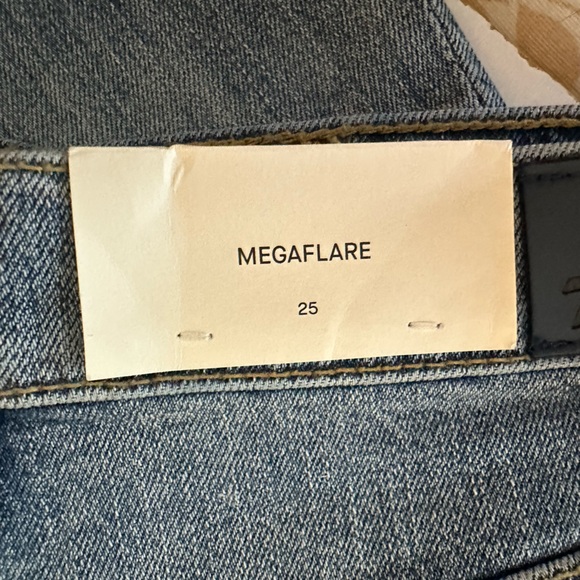 7 For All Mankind Lighter Wash Mega Flare High Rise? Women’s Denim Jeans NWT 25 - Picture 11 of 16
